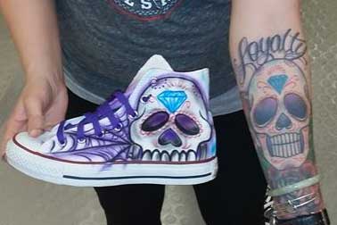 Book Our Airbrush Artists for Your Event | Carbone Entertainment