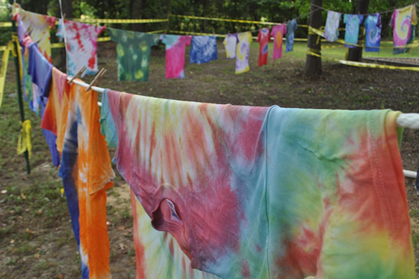 A Step-by-Step Guide to Tie-Dye in the Classroom - The Art of