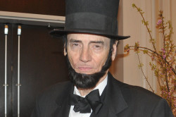 abraham lincoln impersonator