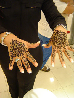 hand henna tattoos for events or parties