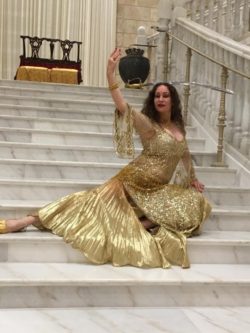 belly dancer